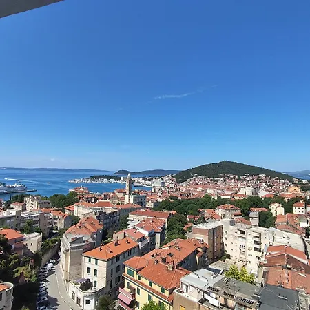 Astonishing View Apartment