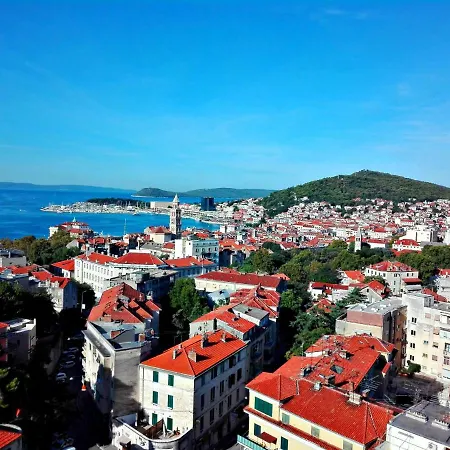 Daire Astonishing View Split