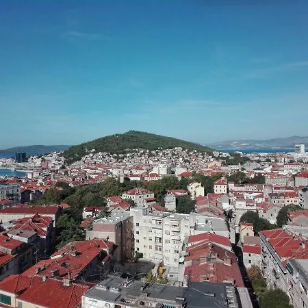 Daire Astonishing View Split